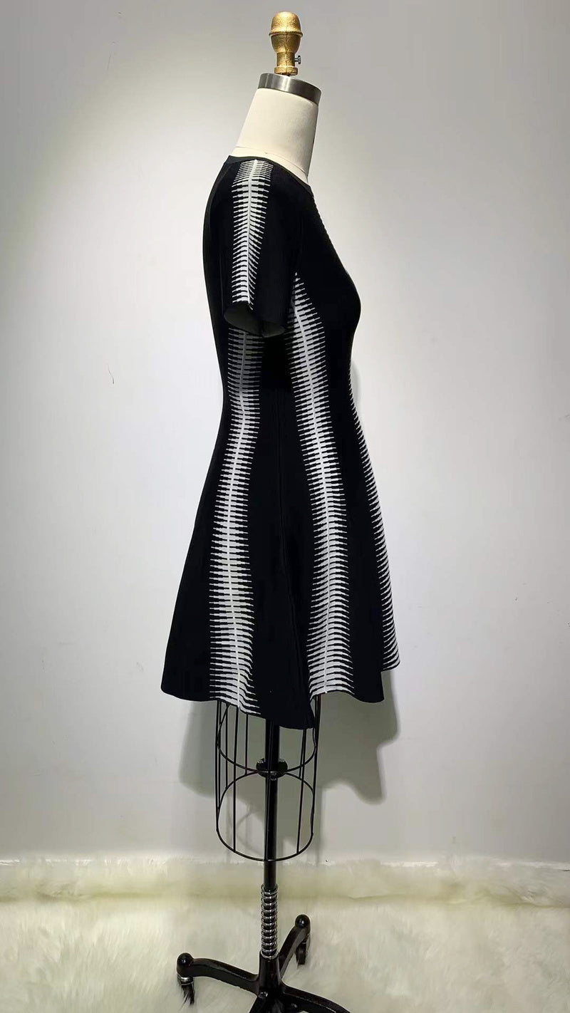 Round Neck Elastic Knit Mini Dress